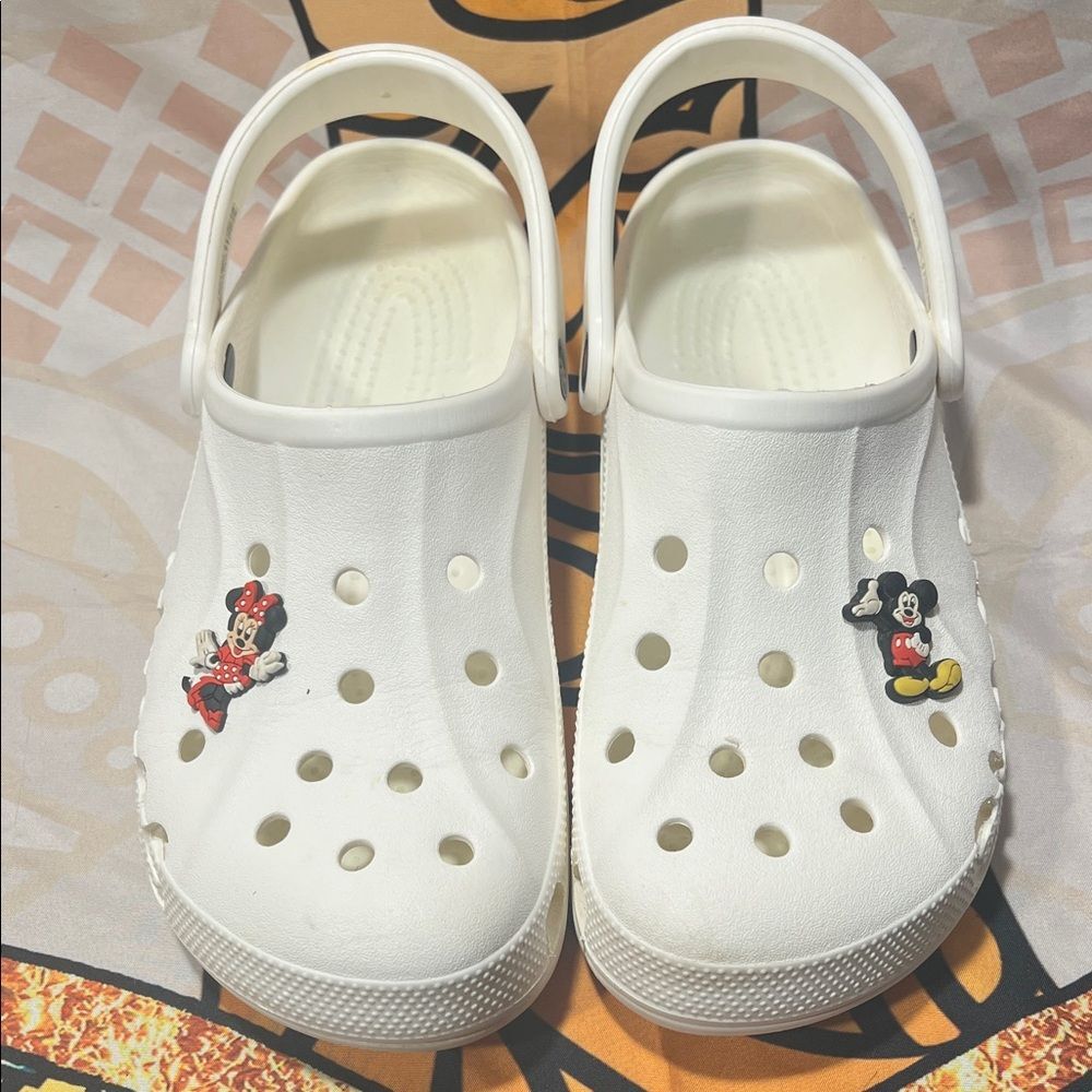 Crocs Baya Clogs - Womans Size 10 - Mens Size 8